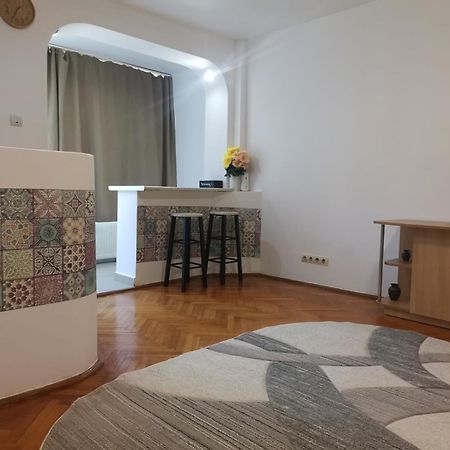 Try The Central Feeling Timisoara Exterior foto